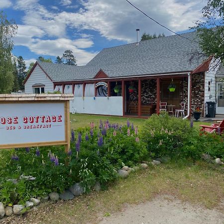Rose Cottage Bed & Breakfast Valemount Exteriér fotografie