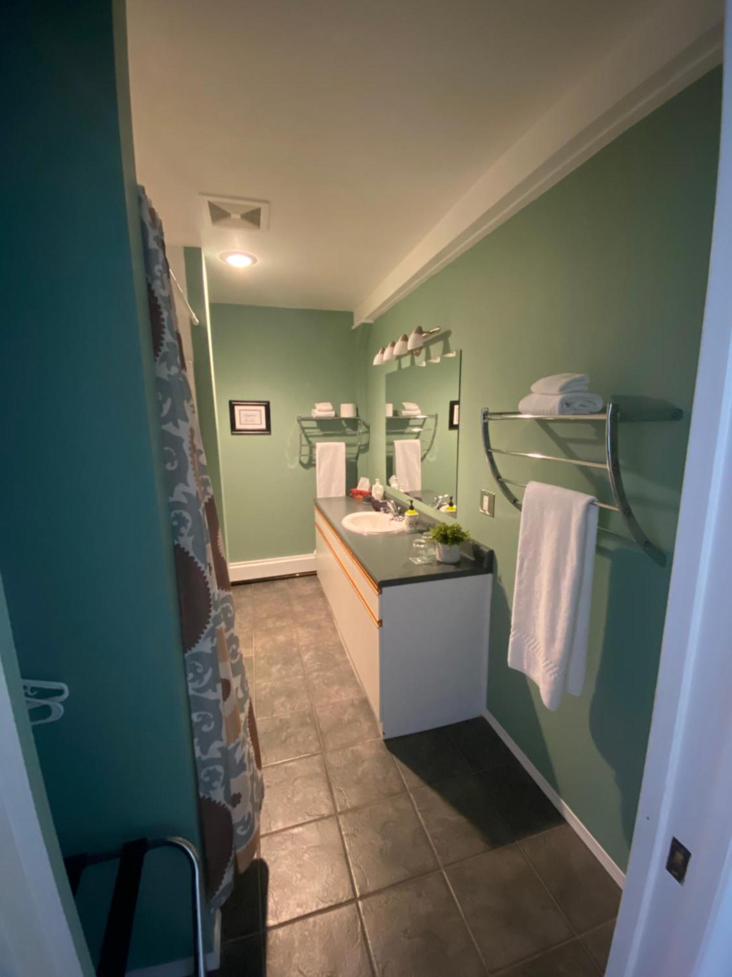 Rose Cottage Bed & Breakfast Valemount Exteriér fotografie