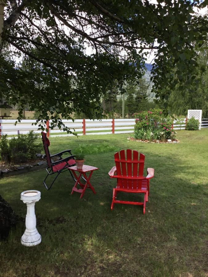 Rose Cottage Bed & Breakfast Valemount Exteriér fotografie